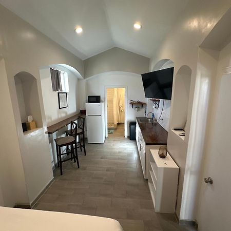Tiny Home El Paso Exterior photo